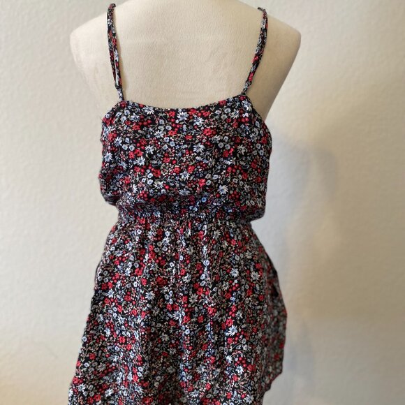 EUC Women's Divided Brand Spaghetti Strap One Piece Romper Shorts Size 8 - Picture 3 of 7